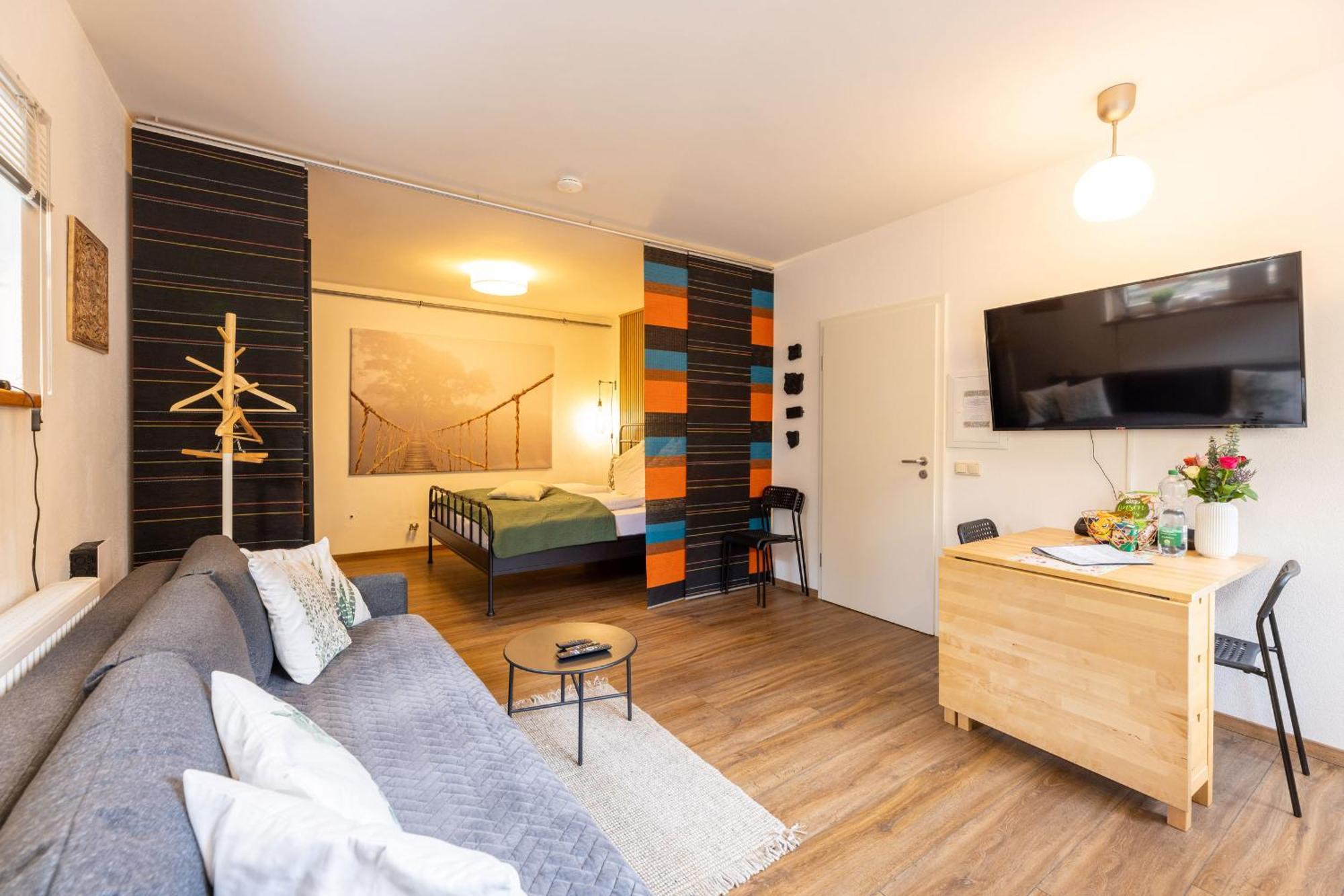 Ideal Fuer Kurze Aufenthalte - Gemuetliches 1-Zimmer-Apartment Adelsdorf Exterior foto